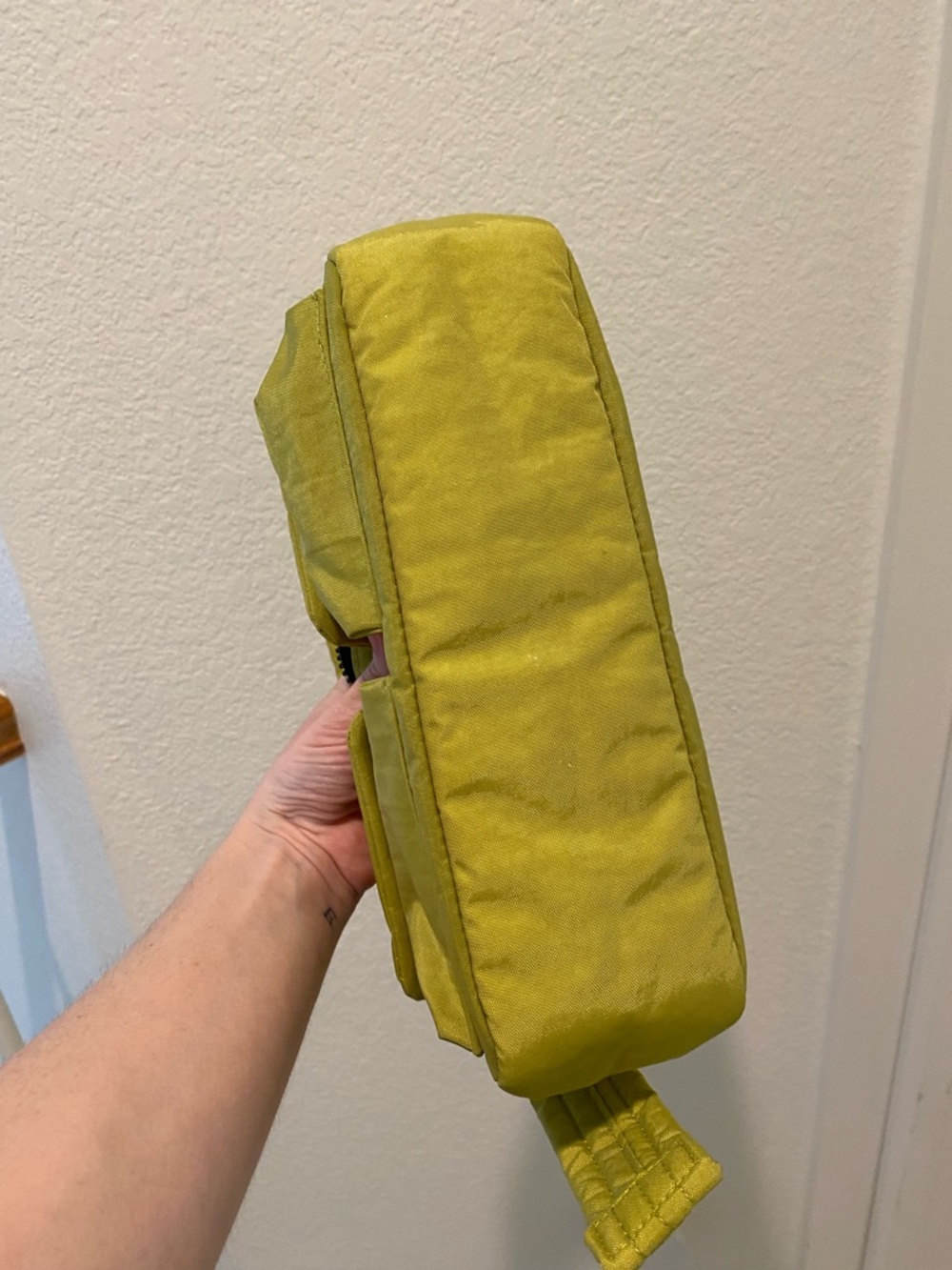 Baggu Cargo Shoulder Bag Lemongrass - Picture 5 of 5